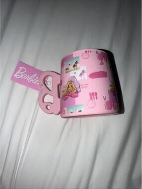 Barbie  21 oz Coffee Mug Pink CERAMIC  Matte finish B for handle Mattel